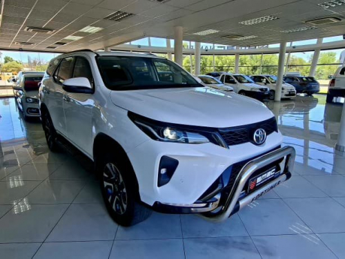Toyota Fortuner 2.4  GD-6 4X4 AT in Namibia