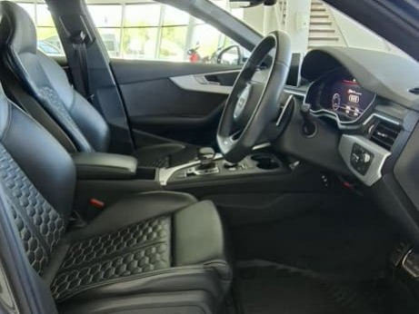 Audi RS4 AVANT QUATTRO S-Tronic 331Kw/600Nm in Namibia