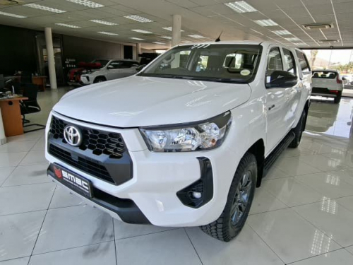 Toyota Hilux 2.4 GD-6 4x4 AT in Namibia