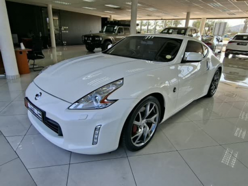 Pre-owned Nissan 370Z 3.7 V6 Coupe AT for sale in 