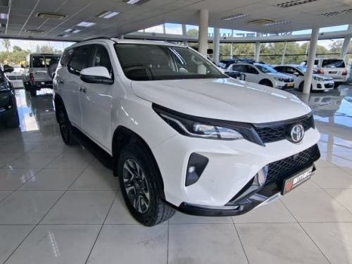 Toyota Fortuner 2.4 GD-6 4x4 AT in Namibia