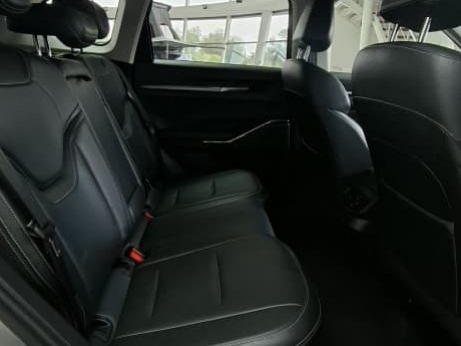 Haval H6 2.0T Luxury AWD DCT in Namibia