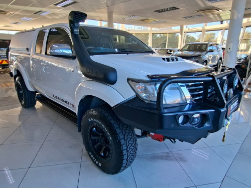 Toyota Hilux Legend 45 3.0 D-4D 4x4 E/Cab MT in Namibia