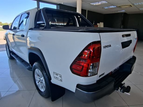Toyota Hilux 2.4 GD6 RB SRX AT D/Cab in Namibia