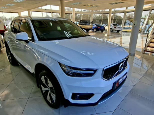 Volvo XC40 T4 Momentum Geartronic AT in Namibia