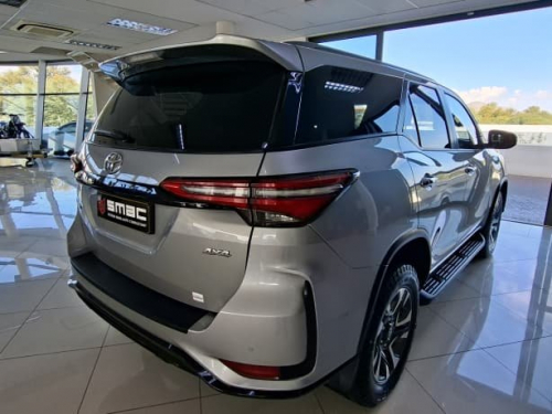 Toyota Fortuner 2.4 GD-6 4x4 AT in Namibia