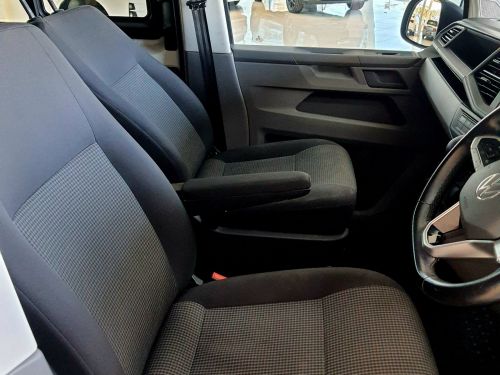Volkswagen Transporter Crew Bus 146kw DSG 4M LWB in Namibia