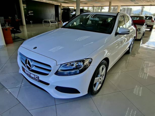 Mercedes-Benz C200 Estate AT 2.0 in Namibia