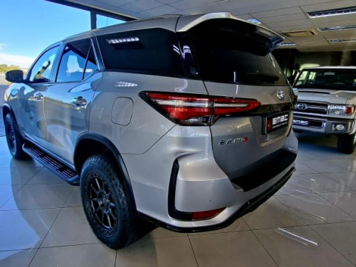 Toyota Fortuner 2.4 GD-6 4x4 AT in Namibia