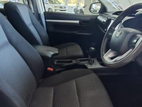 Toyota Hilux 2.4 GD6 RB SRX 4x2 AT D/Cab in Namibia