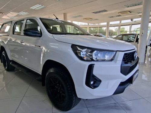 Toyota Hilux 2.4 Gd-6 Raider D/C 4x4 AT in Namibia