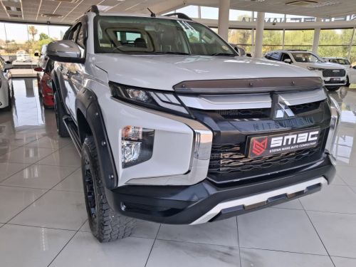 Mitsubishi Triton DI-DC 4x4 AT D/C in Namibia