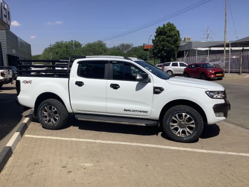 Ford WILDTRAK 3.2tdci DC 4x4 AT in Namibia