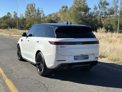 Land Rover RANGE ROVER SPORT  30D DYNAMIC HSE D350 in Namibia