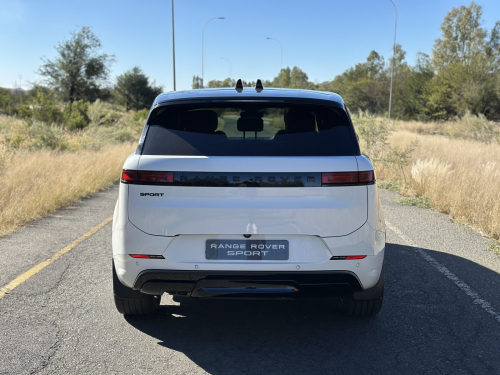 Land Rover RANGE ROVER SPORT  30D DYNAMIC HSE D350 in Namibia