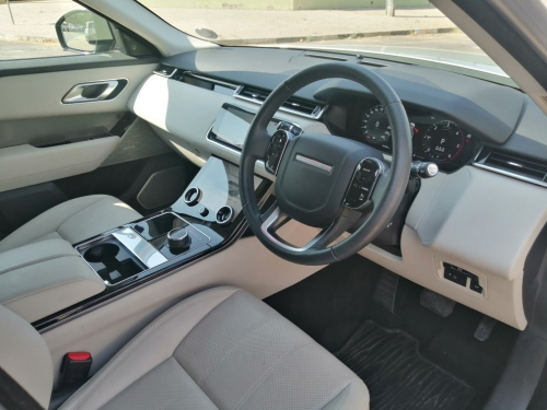Land Rover RANGE ROVER VELAR 20D SE in Namibia