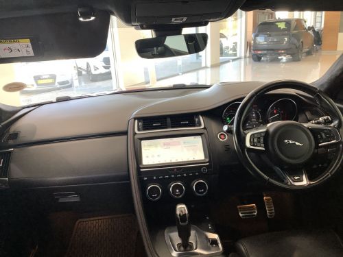 Jaguar E PACE in Namibia