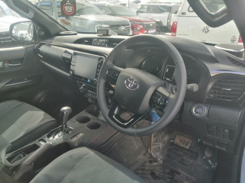 Toyota HILUX 2.8 GD-6 LEGEND 55 D/C 4X4 A/T in Namibia