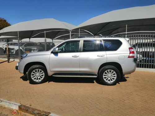 Toyota PRADO VX 30TDI A/T in Namibia