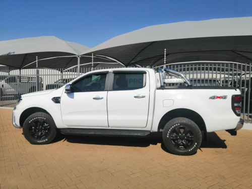 Ford RANGER 20D XLT 4X4 A/T in Namibia