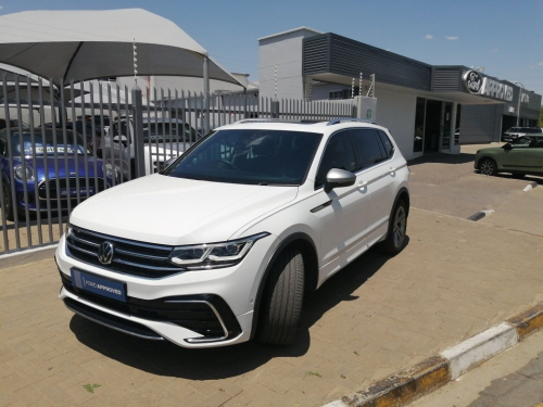 Volkswagen TIGUAN ALLSPACE 1.4 TSI R-LINE DSG in Namibia
