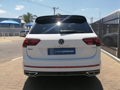 Volkswagen TIGUAN ALLSPACE 1.4 TSI R-LINE DSG in Namibia