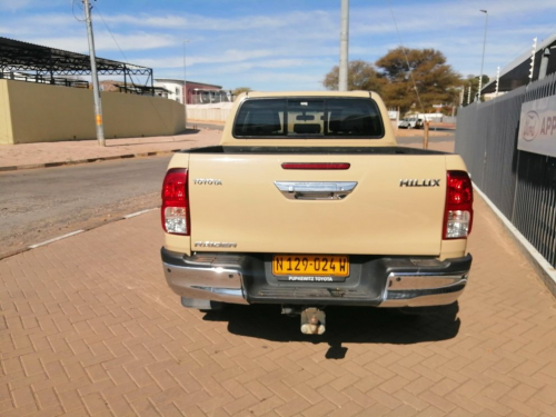 Toyota HILUX 2.4 GD-6 D/C MAN 2X4 in Namibia