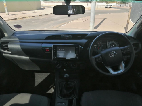 Toyota HILUX 2.4 GD-6 D/C MAN 2X4 in Namibia