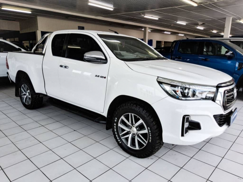 Pre-owned Toyota HILUX 2.8 Gd6 Raider 4x4 MT for sale in 