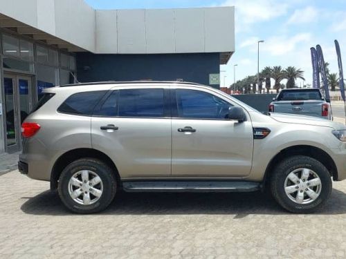 Ford Ford Everest 2.2 Xls 4x4 Mt in Namibia