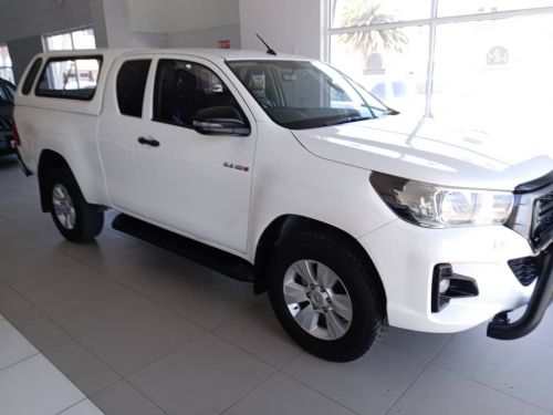 Toyota Hilux 2.4 GD-6 SRX in Namibia