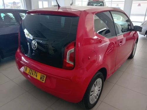 Volkswagen UP 1.0 Auto in Namibia