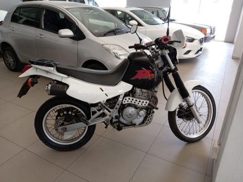 Honda NX 650 Dominator in Namibia