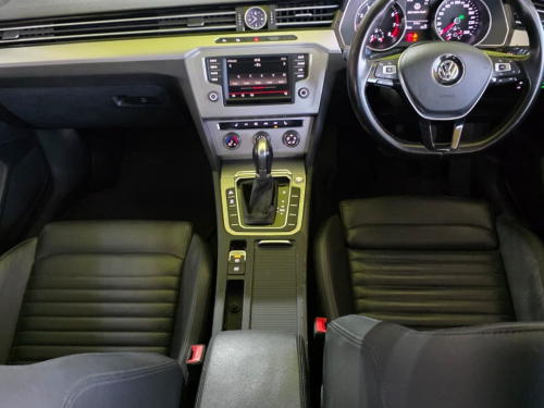 Volkswagen Passat 1.4 Tsi Comfortline Dsg in Namibia