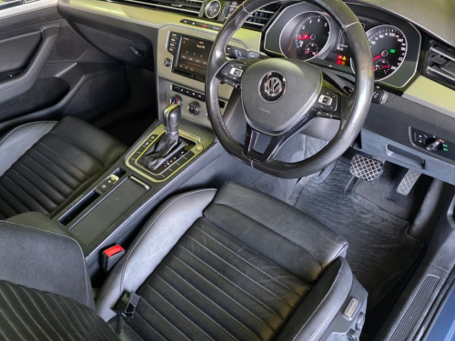 Volkswagen Passat 1.4 Tsi Comfortline Dsg in Namibia