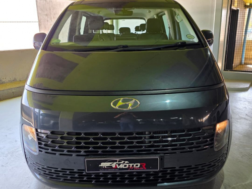 Hyundai Staria 2.2d Executive A/t in Namibia
