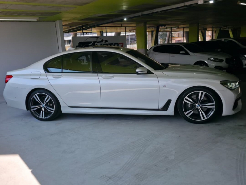 BMW 7 Series 750I 4.4 V8A/T ( Import ) in Namibia