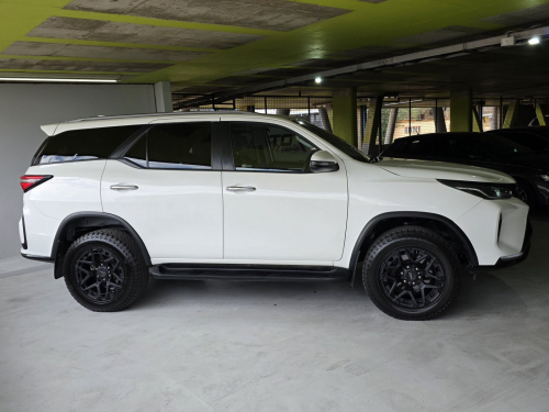 Toyota Fortuner 2.4GD-6 4x4 A/T in Namibia
