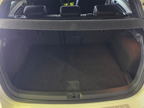 Volkswagen Golf Vii R 2.0 Tsi 4MOT DSG in Namibia
