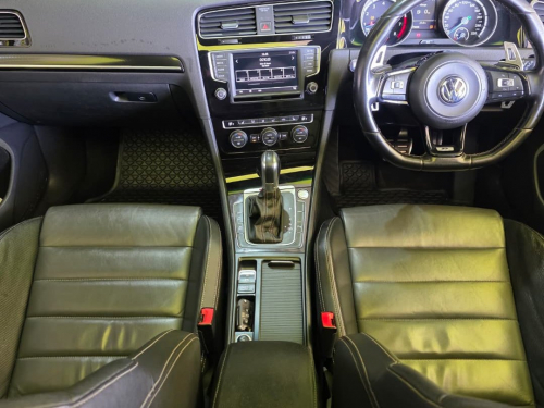 Volkswagen Golf Vii R 2.0 Tsi 4MOT DSG in Namibia