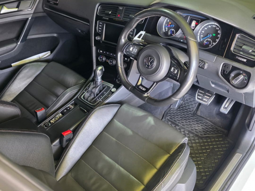 Volkswagen Golf Vii R 2.0 Tsi 4MOT DSG in Namibia