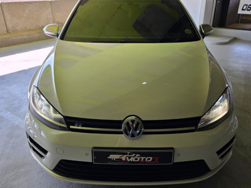 Volkswagen Golf Vii R 2.0 Tsi 4MOT DSG in Namibia