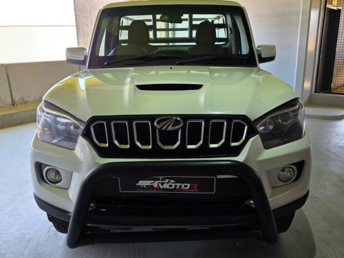 Mahindra Pik Up 2.2CRDE Mhawk 4x4 S6 S/C in Namibia