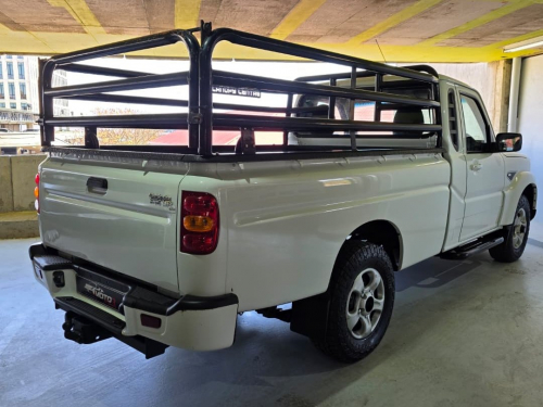 Mahindra Pik Up 2.2CRDE Mhawk 4x4 S6 S/C in Namibia