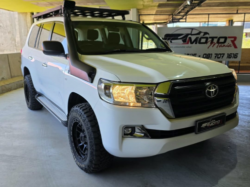 Used Toyota Landcruiser 200 V8 4.5D GX A/T for sale in Windhoek