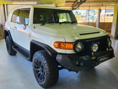 Toyota FJ Cruiser 4.0 V6 4x4 A/T in Namibia