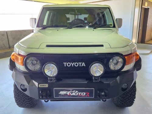 Toyota FJ Cruiser 4.0 V6 4x4 A/T in Namibia