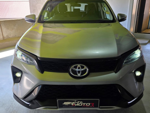 Toyota Fortuner 2.4gd-6 4x4 A/T in Namibia