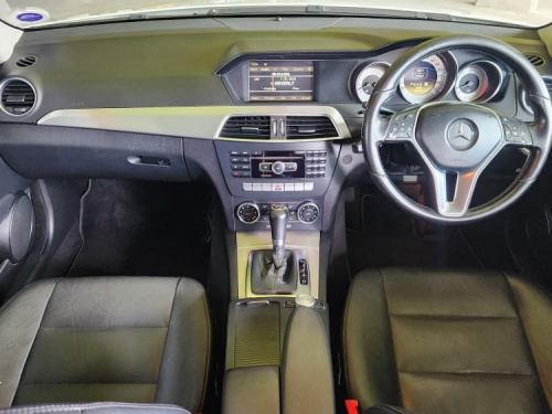Mercedes-Benz C180 Be Estate Classic A/T in Namibia
