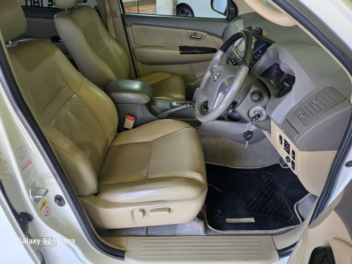 Toyota Fortuner 3.0d-4d 4x4 A/T in Namibia